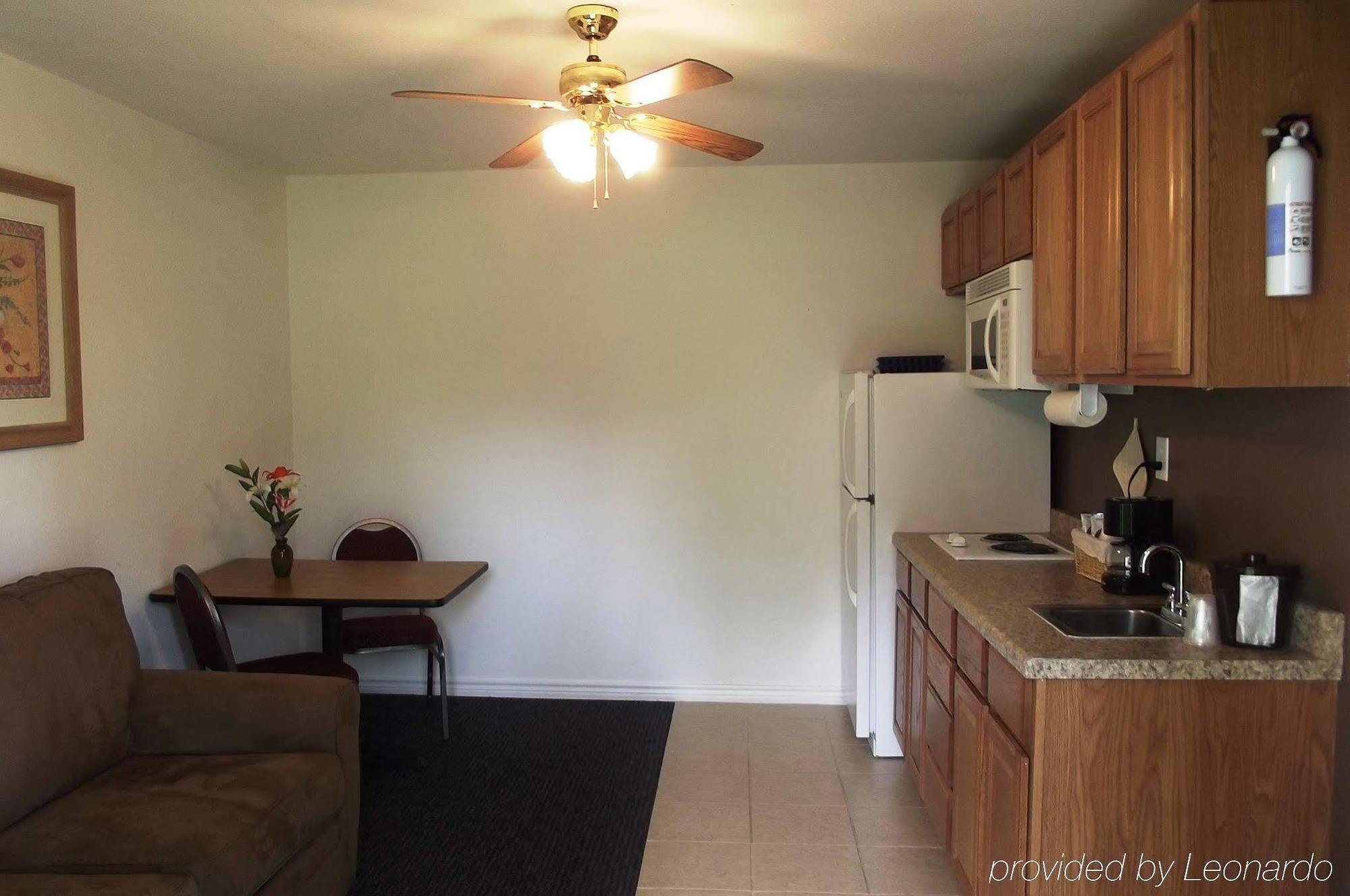 Hempstead Country Inn & Suites Buitenkant foto